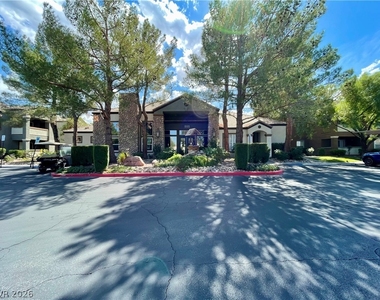 555 E Silverado Ranch Boulevard - Photo Thumbnail 14