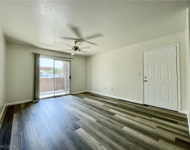 555 E Silverado Ranch Boulevard - Photo Thumbnail 5