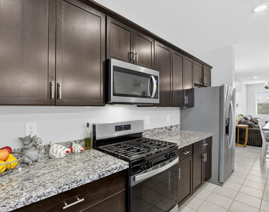19090 N Silver Dog Way - Photo Thumbnail 3