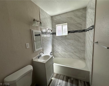 2105 Sunrise Avenue - Photo Thumbnail 11