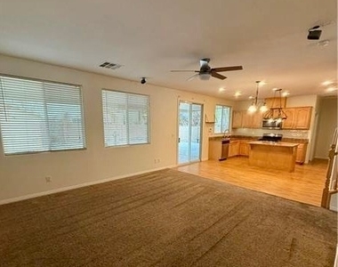 4032 Wild Magic Street - Photo Thumbnail 4