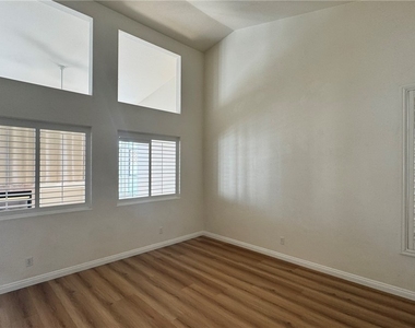 9716 Ridge Creek Place - Photo Thumbnail 4
