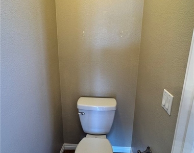 9716 Ridge Creek Place - Photo Thumbnail 24