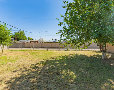 7733 N 60th Avenue - Photo Thumbnail 28