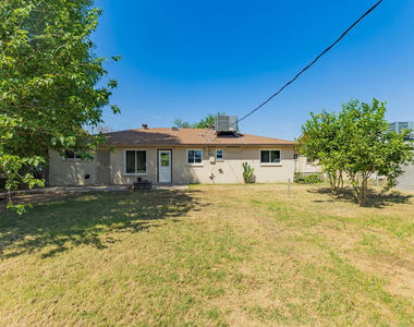 7733 N 60th Avenue - Photo Thumbnail 29