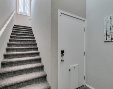 544 Teovani Street - Photo Thumbnail 4