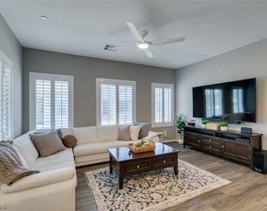 544 Teovani Street - Photo Thumbnail 14
