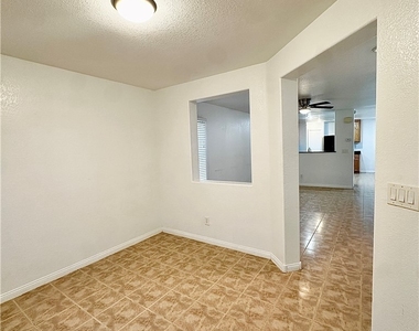 711 Iron Bridge Street - Photo Thumbnail 5