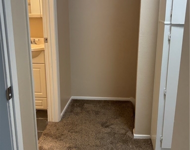 1470 Elizabeth Avenue - Photo Thumbnail 19