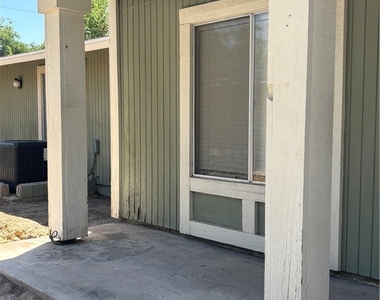 1470 Elizabeth Avenue - Photo Thumbnail 2