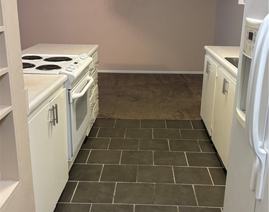 1470 Elizabeth Avenue - Photo Thumbnail 9