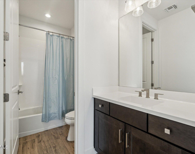 11138 N San Clemente Street - Photo Thumbnail 21