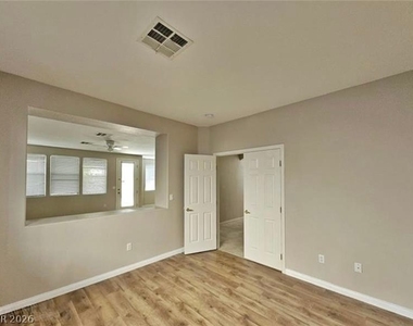 8917 Waltzing Waters Court - Photo Thumbnail 16
