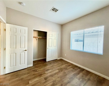 8917 Waltzing Waters Court - Photo Thumbnail 67