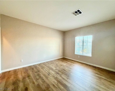 8917 Waltzing Waters Court - Photo Thumbnail 82