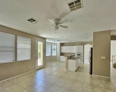 8917 Waltzing Waters Court - Photo Thumbnail 12
