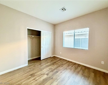 8917 Waltzing Waters Court - Photo Thumbnail 73