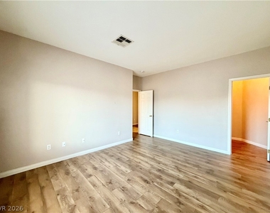 8917 Waltzing Waters Court - Photo Thumbnail 84