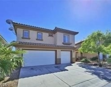 8917 Waltzing Waters Court - Photo Thumbnail 4