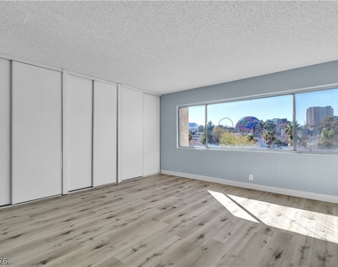 725 N Royal Crest Circle - Photo Thumbnail 13