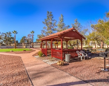 725 N Royal Crest Circle - Photo Thumbnail 22