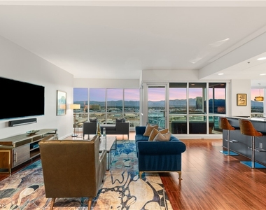 4525 Dean Martin Drive - Photo Thumbnail 4
