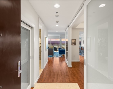 4525 Dean Martin Drive - Photo Thumbnail 3