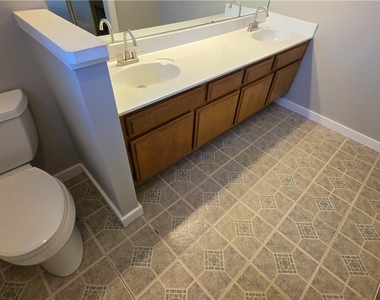 112 Menta Court - Photo Thumbnail 14