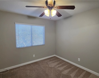 112 Menta Court - Photo Thumbnail 17