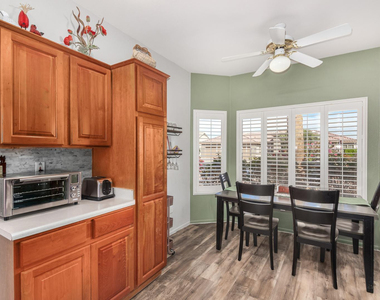 16215 W Desert Winds Drive - Photo Thumbnail 4