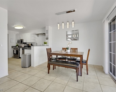 7989 Lisa Dawn Avenue - Photo Thumbnail 9