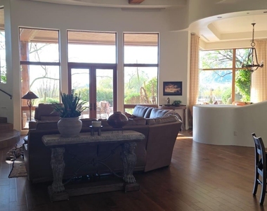 34640 N 79th Way - Photo Thumbnail 5