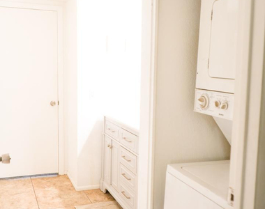 11666 N 28th Drive - Photo Thumbnail 45