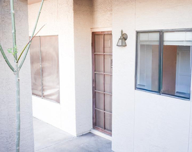 11666 N 28th Drive - Photo Thumbnail 20