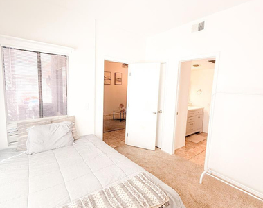 11666 N 28th Drive - Photo Thumbnail 60