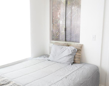 11666 N 28th Drive - Photo Thumbnail 19