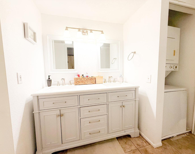 11666 N 28th Drive - Photo Thumbnail 28