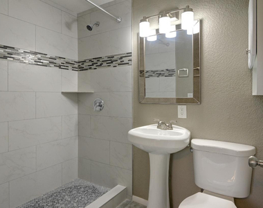 519 W 13th Street - Photo Thumbnail 11