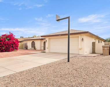 7309 W Canterbury Drive - Photo Thumbnail 1