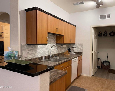 14250 W Wigwam Boulevard - Photo Thumbnail 15