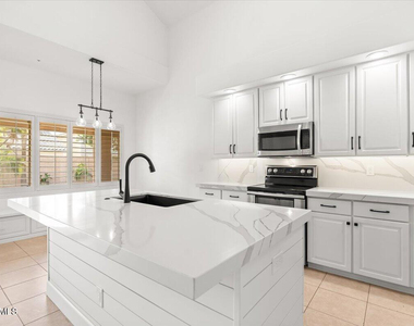 9331 E Wood Drive - Photo Thumbnail 8