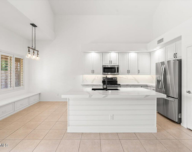 9331 E Wood Drive - Photo Thumbnail 7