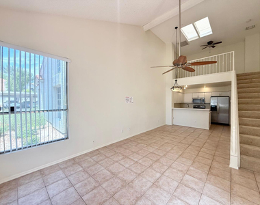 1717 E Union Hills Drive - Photo Thumbnail 4