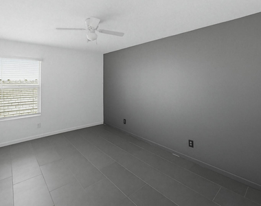 6815 W Encinas Lane - Photo Thumbnail 31
