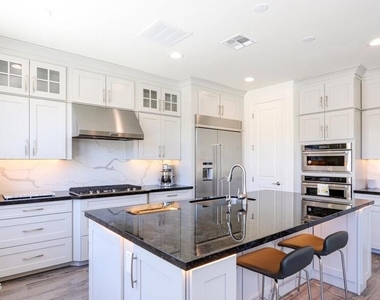 948 W Yosemite Drive - Photo Thumbnail 13