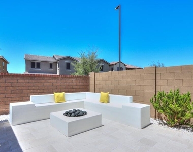 948 W Yosemite Drive - Photo Thumbnail 39