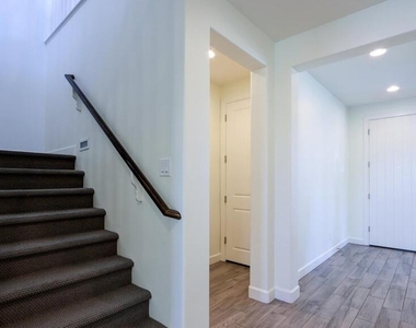 948 W Yosemite Drive - Photo Thumbnail 24