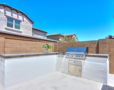 948 W Yosemite Drive - Photo Thumbnail 41