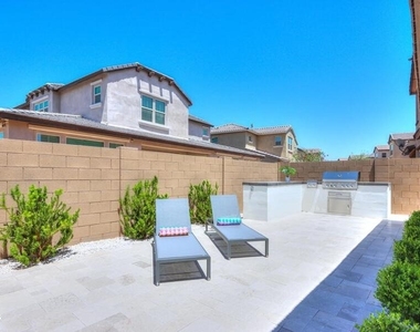 948 W Yosemite Drive - Photo Thumbnail 40