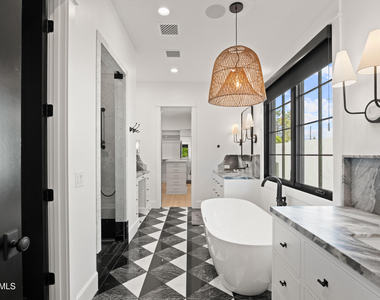 5309 N 33rd Street - Photo Thumbnail 24